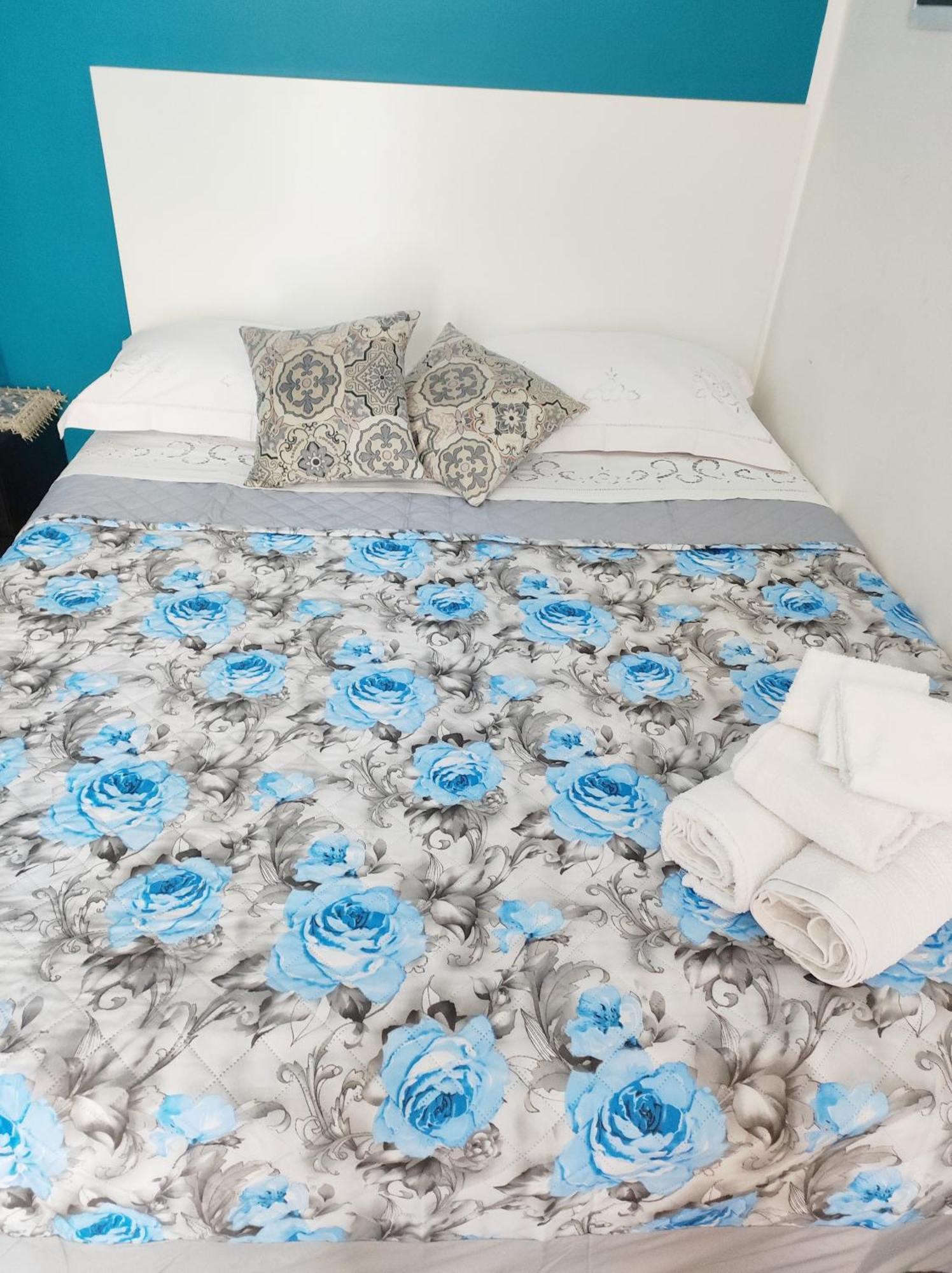Marina Room Катания Екстериор снимка